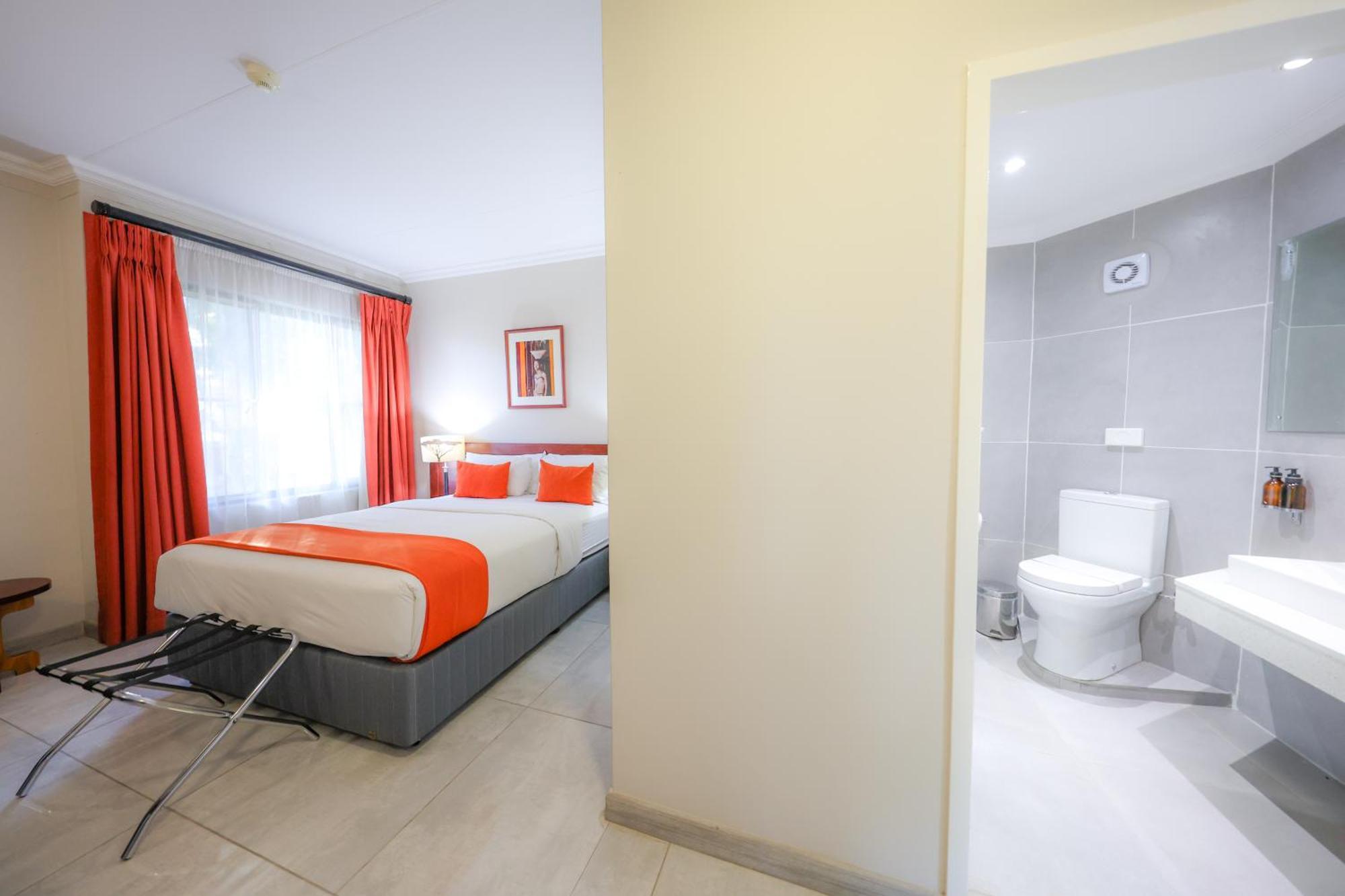 Cresta Botsalo Hotel Palapye エクステリア 写真