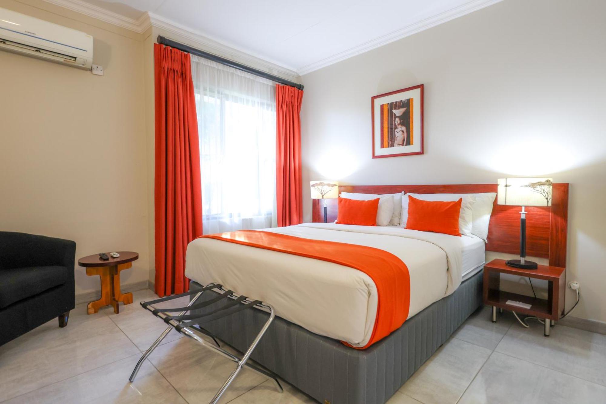 Cresta Botsalo Hotel Palapye エクステリア 写真