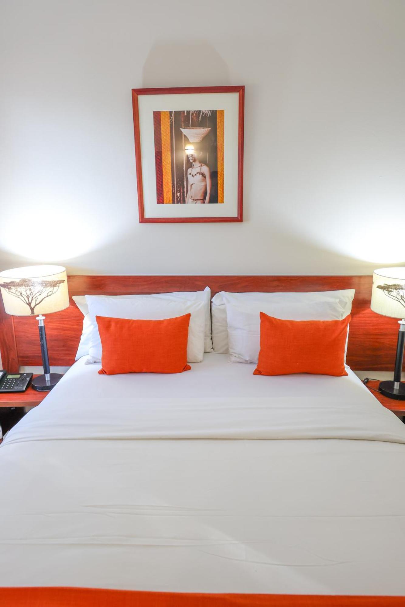 Cresta Botsalo Hotel Palapye エクステリア 写真