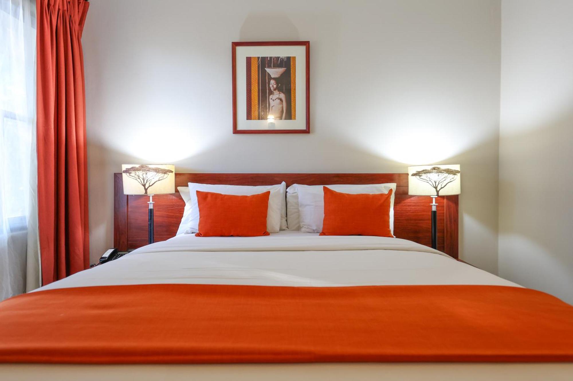 Cresta Botsalo Hotel Palapye エクステリア 写真